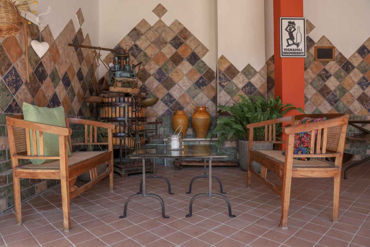 Agriturismo Cantina Morone Guardia Sanframondi ภายนอก รูปภาพ